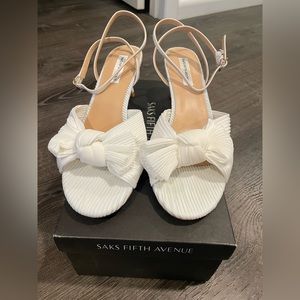 Sak Fifth White Knotted Low Heels